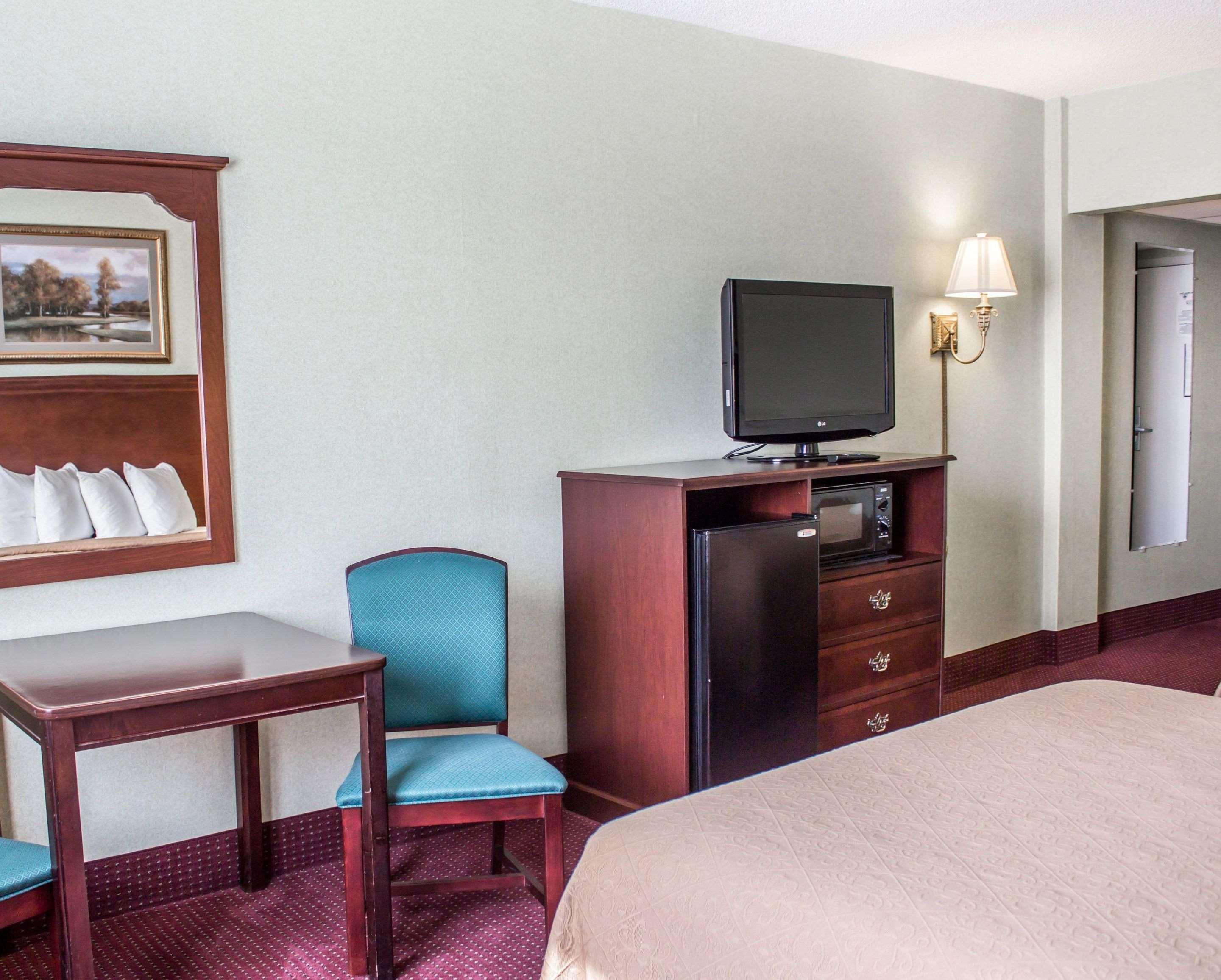 Quality Inn & Conference Center Franklin Экстерьер фото