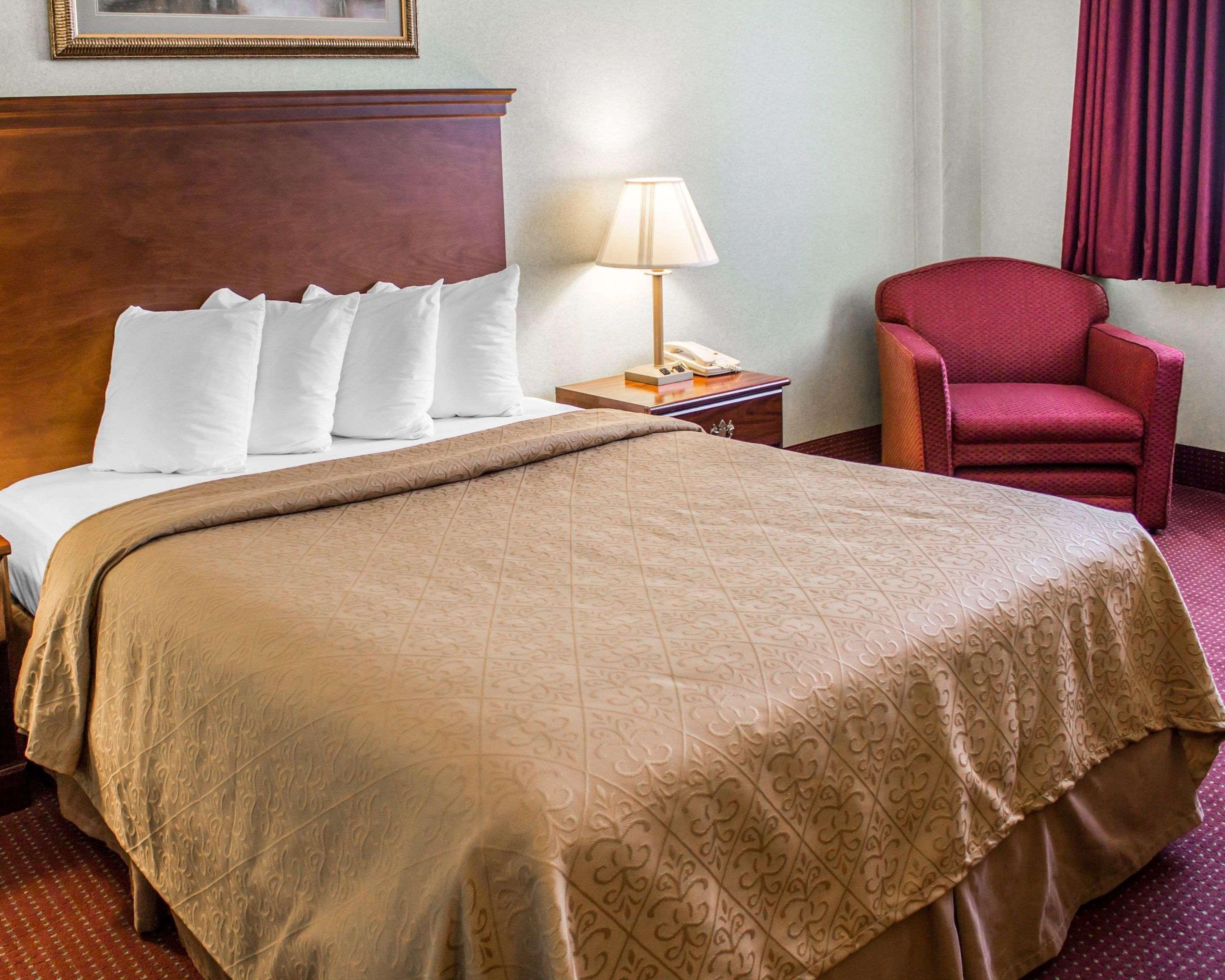 Quality Inn & Conference Center Franklin Экстерьер фото